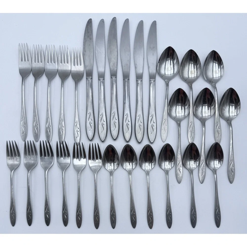 Oneidacraft SS Ember Glow Svc for 6 Flatware 5pc Place Settings -1 pc Vtg 29pcs